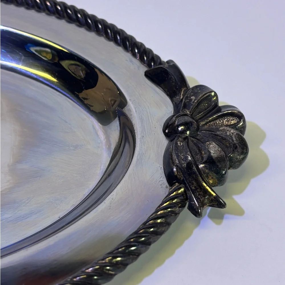 Oneida Vintage Oval Tray with Decorative Handles